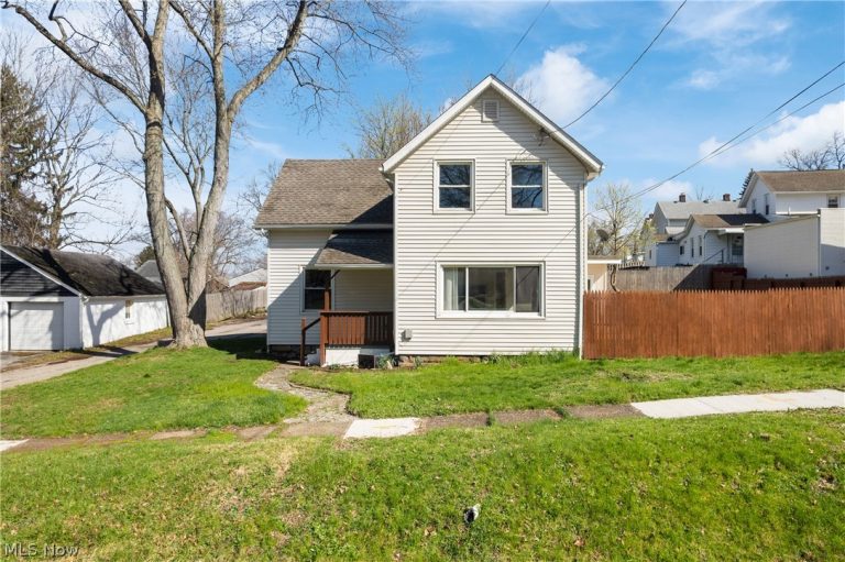 425 Myrtle Avenue, Cuyahoga Falls, OH, 44221