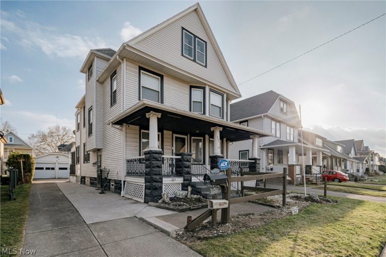 4602 Beta Avenue, Newburgh Heights, OH - Photo 2