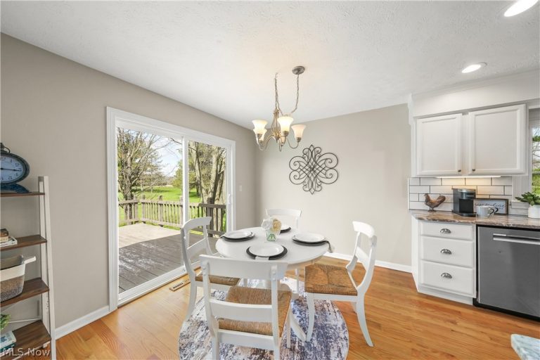 16130 Lucky Bell Lane, Newbury, OH - Photo 6