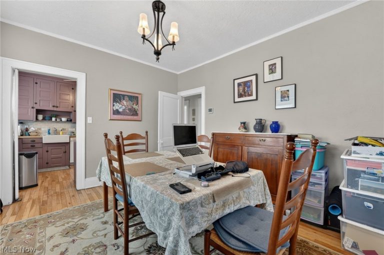 3221 Bradford Road, Cleveland Heights, OH - Photo 6