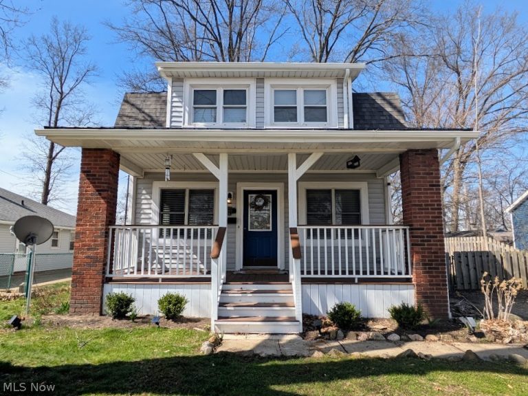 1902 Harding Drive, Wickliffe, OH - Photo 2