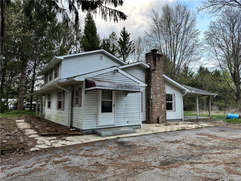 12754 Chamberlain Road, Aurora, OH - Photo 8