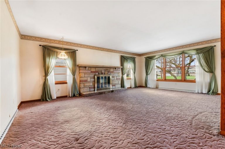 516 Main Street, Gnadenhutten, OH - Photo 8