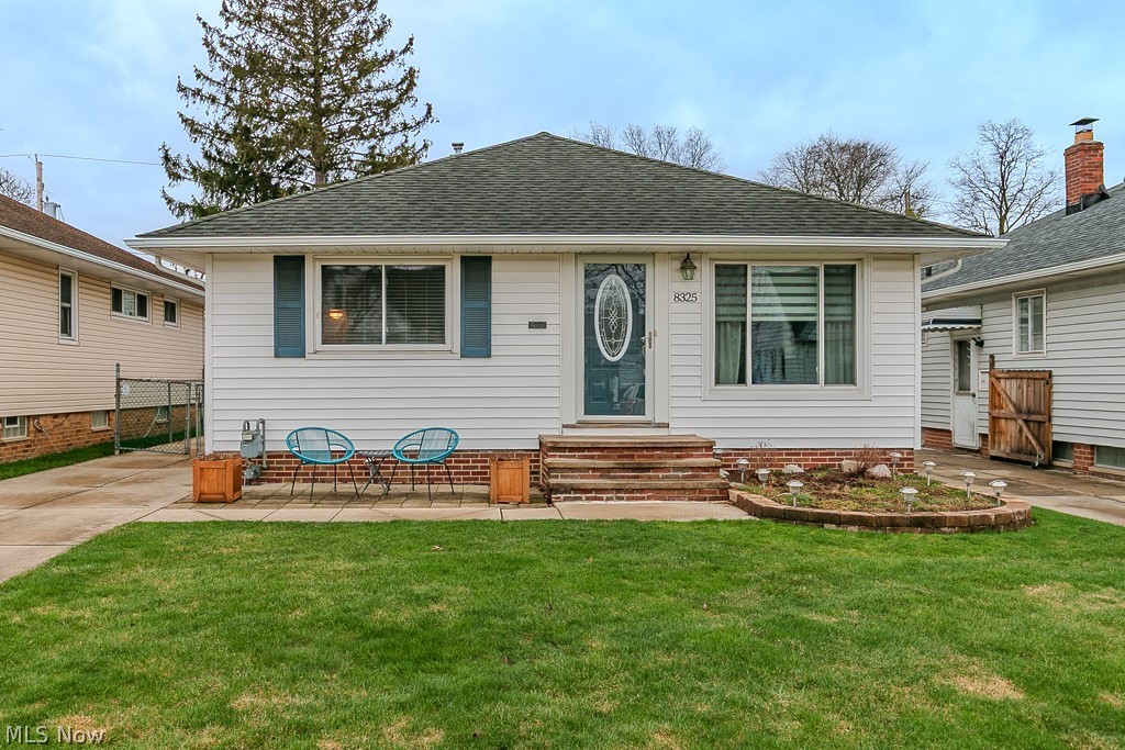 8325 Kenton Avenue, Parma, OH