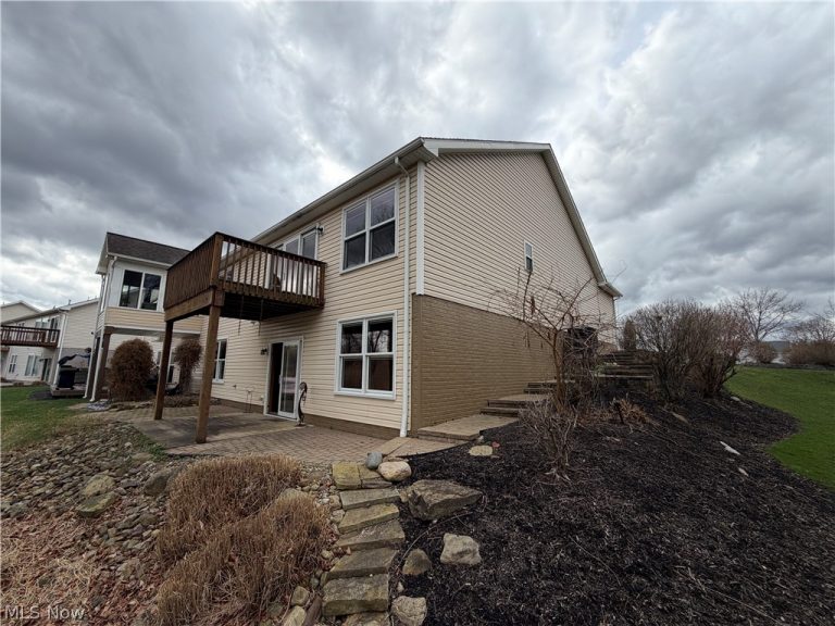 957 Edgewater Circle, Kent, OH - Photo 4
