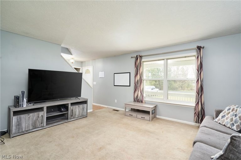 917 Proehl Drive, Barberton, OH - Photo 5