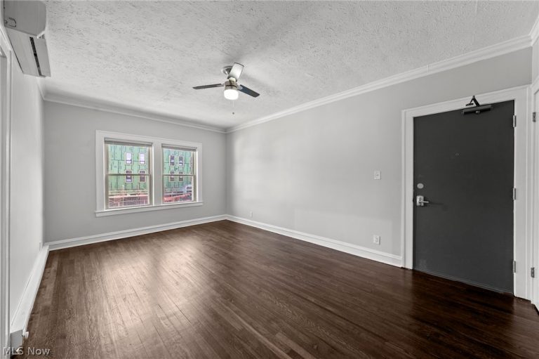 1385 Cranford Avenue #11, Lakewood, OH - Photo 6
