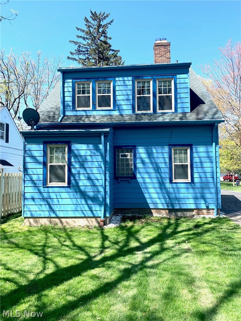 1715 Edgefield Road, Lyndhurst, OH - Photo 2
