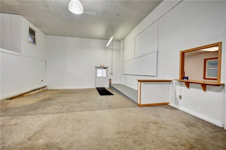 12870 Lincoln Street, Paris, OH - Photo 3