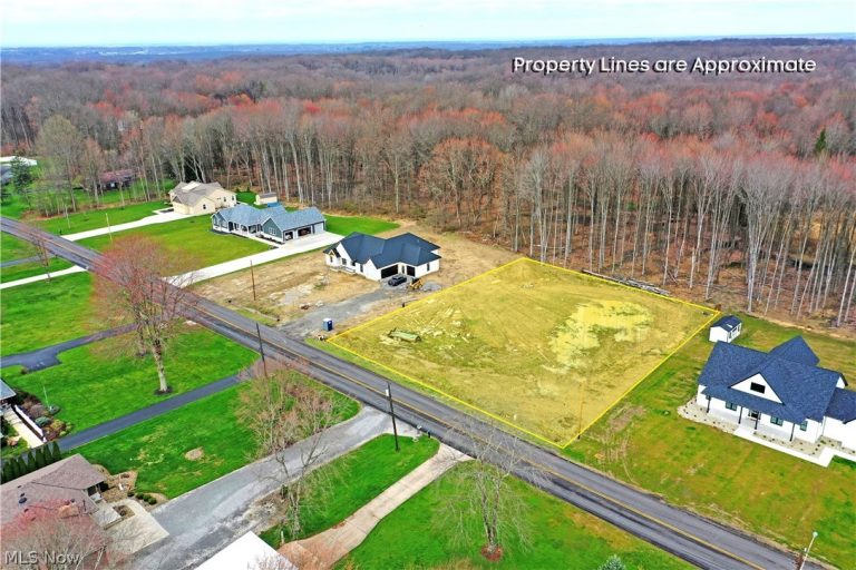King Graves Road, Warren, OH, 44484