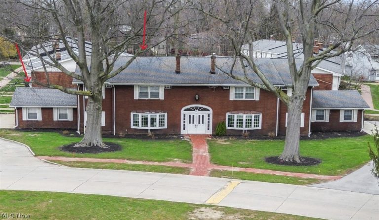 11 Meadowlawn Drive #1, Mentor, OH - Photo 2