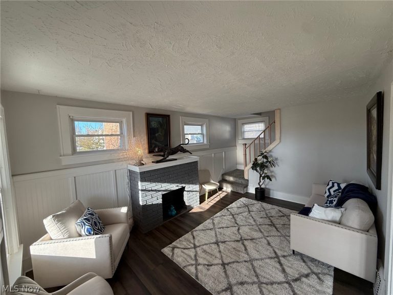 116 Munroe Falls Avenue, Cuyahoga Falls, OH - Photo 5