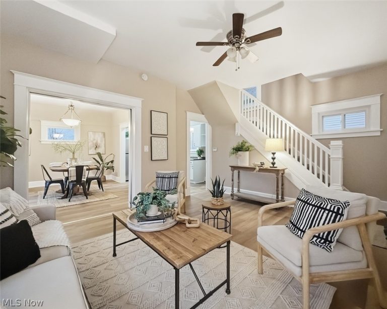 702 Dickson Street, Youngstown, OH - Photo 4