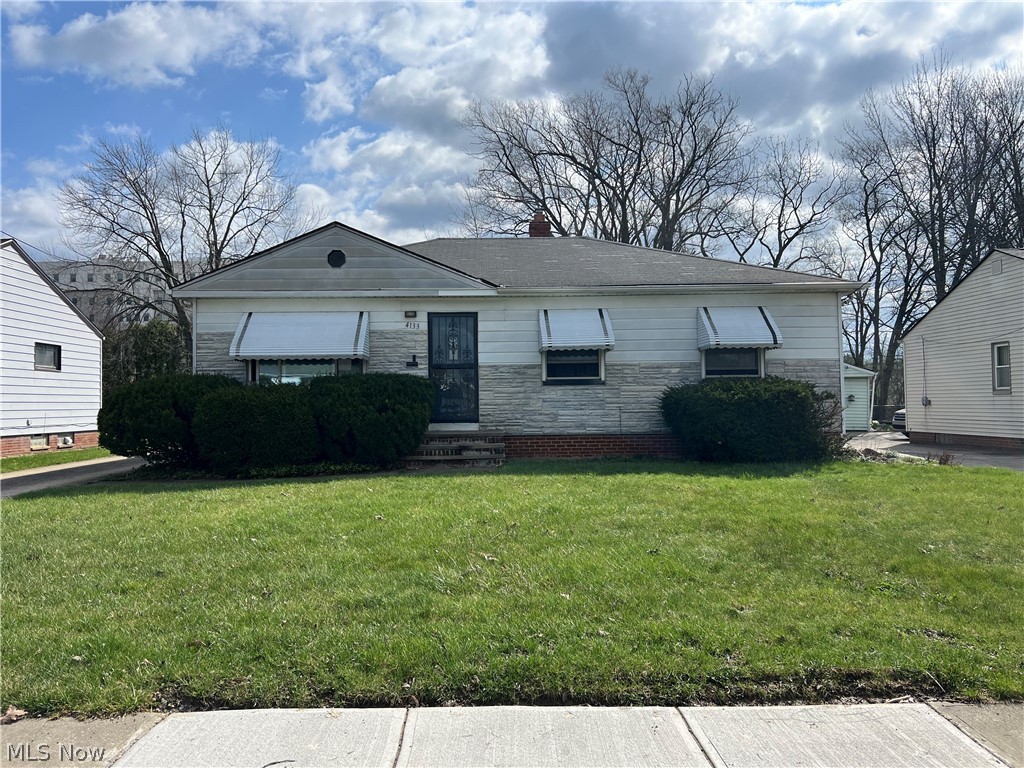 4133 Eastwood Lane, Warrensville Heights, OH