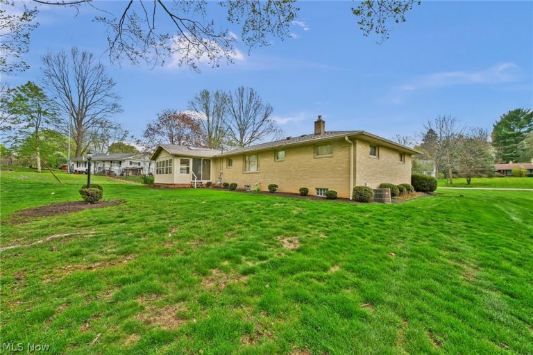 5637 Griffith Avenue, North Canton, OH - Photo 4