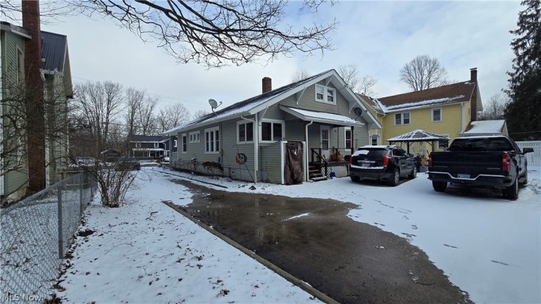 8176 Windham Street, Garrettsville, OH - Photo 6