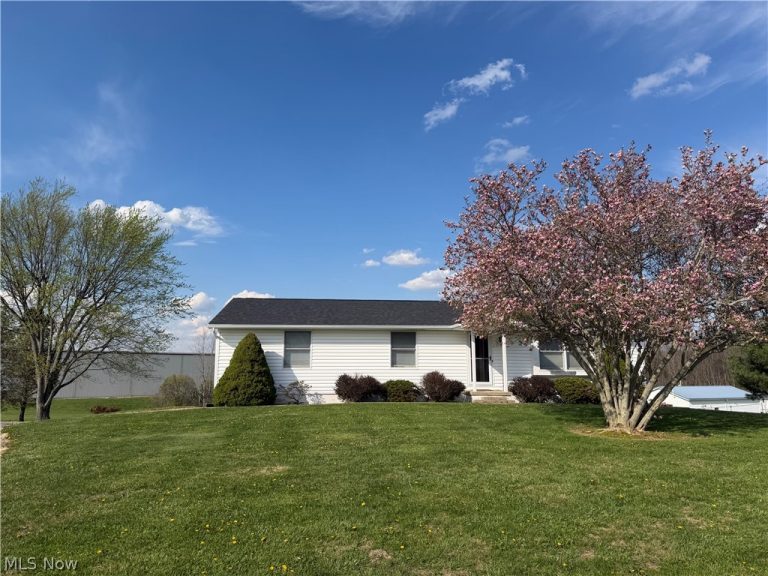 3585 Old Wheeling Road, Zanesville, OH - Photo 2
