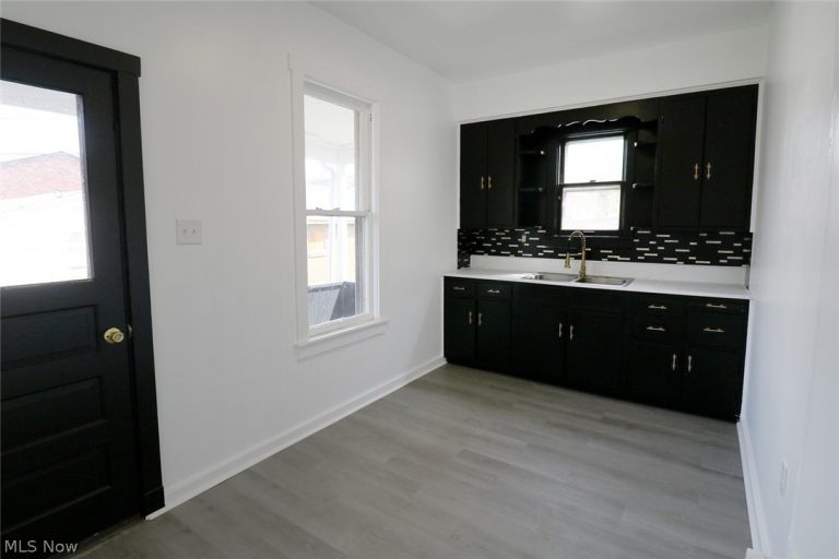 1405 Oregon Avenue, Steubenville, OH - Photo 8
