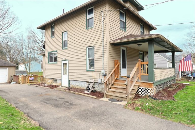 330 Central Avenue, Ravenna, OH - Photo 3