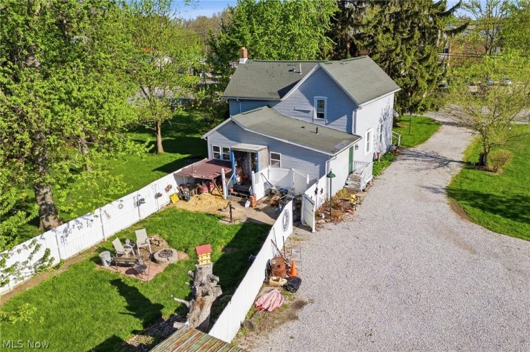 1301 Harding Way, Galion, OH - Photo 3
