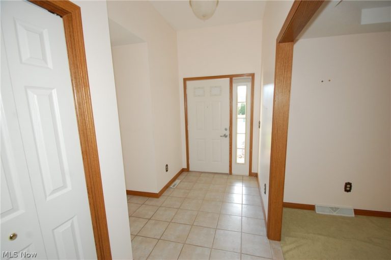 7863 Walnut Street #A, Boardman, OH - Photo 6