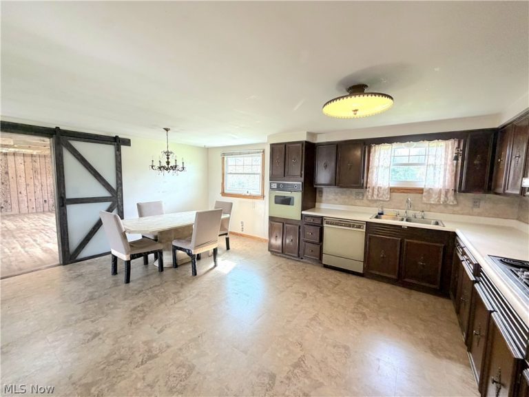 39 Emmett Way, Steubenville, OH - Photo 4