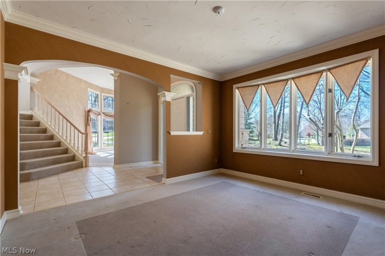 5412 Downingsgate Circle, Canton, OH - Photo 6