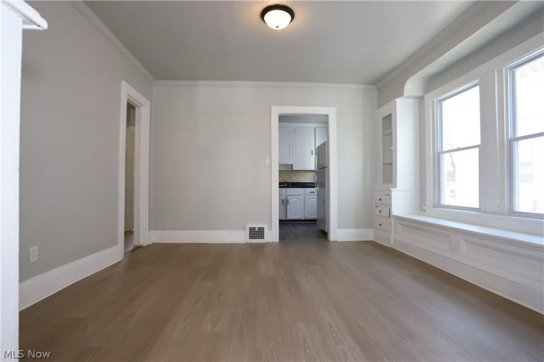 14308 Edgewood Avenue, Cleveland, OH - Photo 6