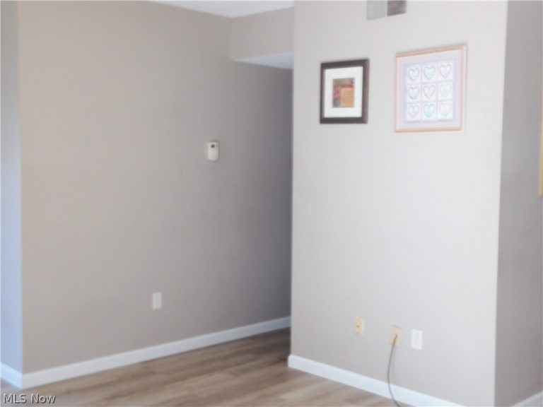 3080 River Road #J5, Warren, OH - Photo 6