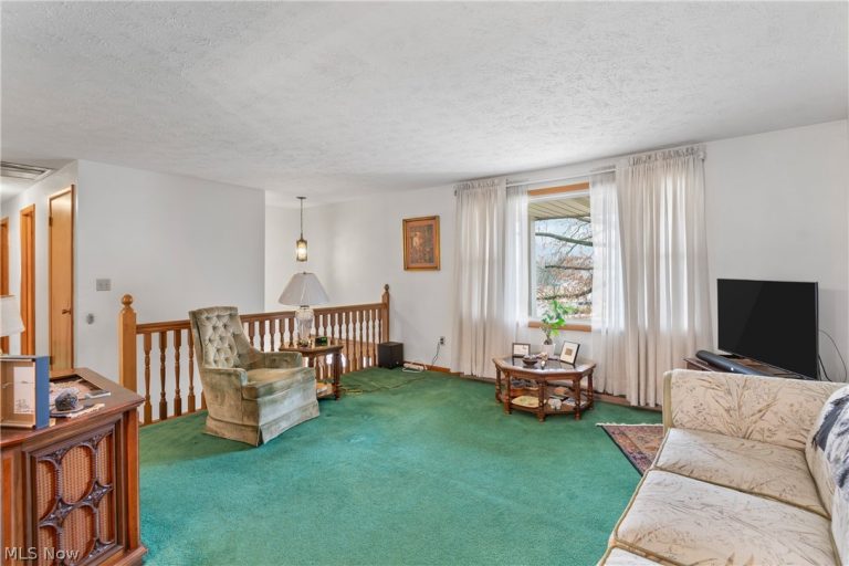 2892 Chadwick Street, Massillon, OH - Photo 5