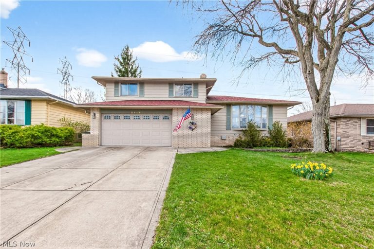2115 Coventry Drive, Parma, OH, 44134