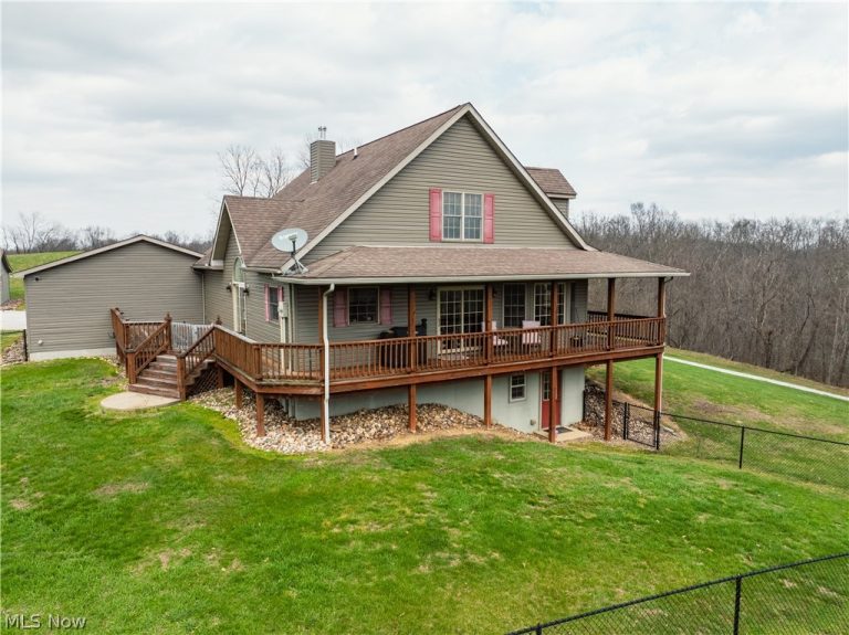 18579 Hobbler Lane, Lore City, OH - Photo 6