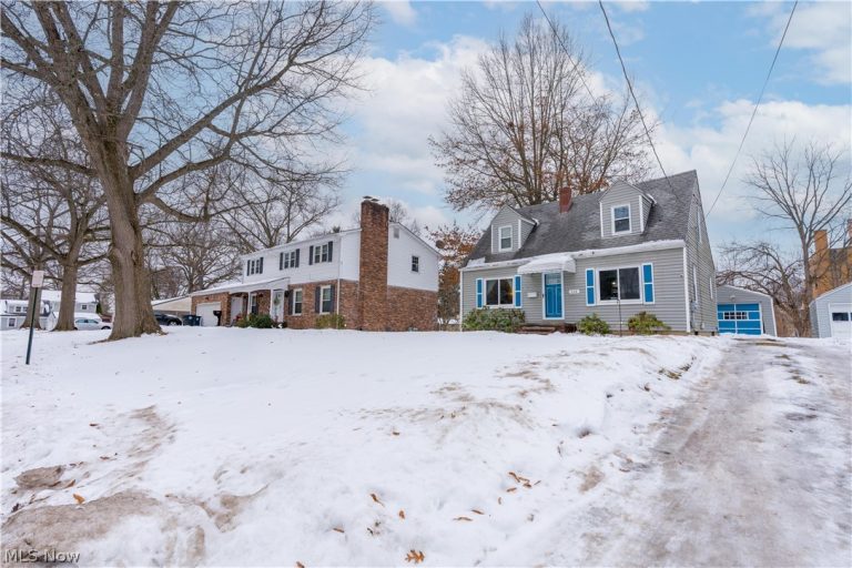 228 Hawk Avenue, Akron, OH - Photo 3