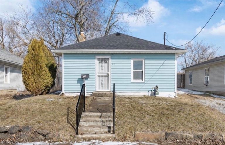 75 Dartmore Avenue, Akron, OH, 44301