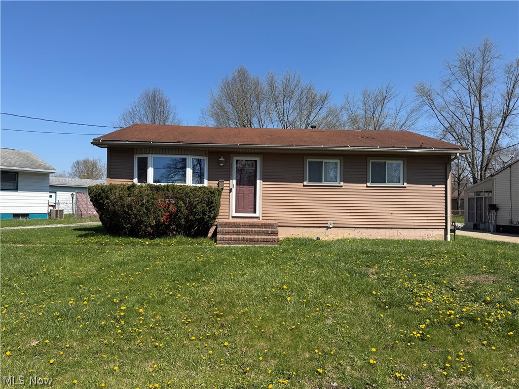 2860 Linda Drive, Warren, OH