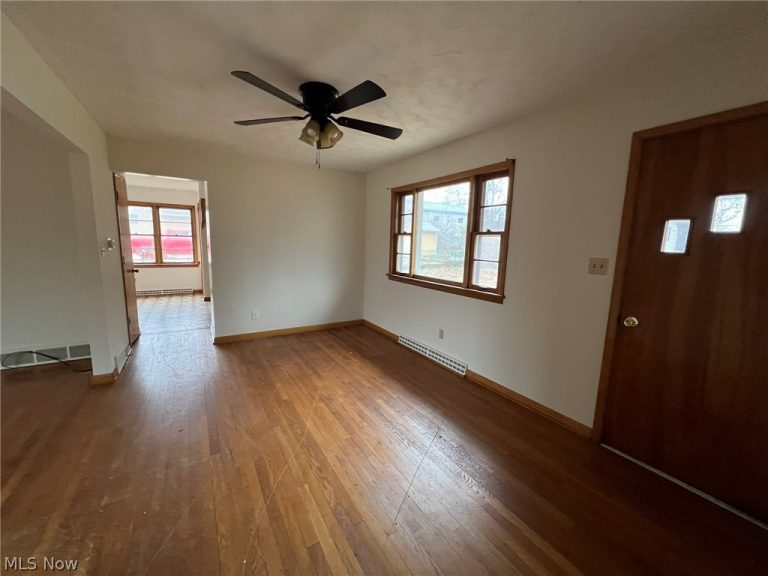 462 Moody Street, Akron, OH - Photo 5