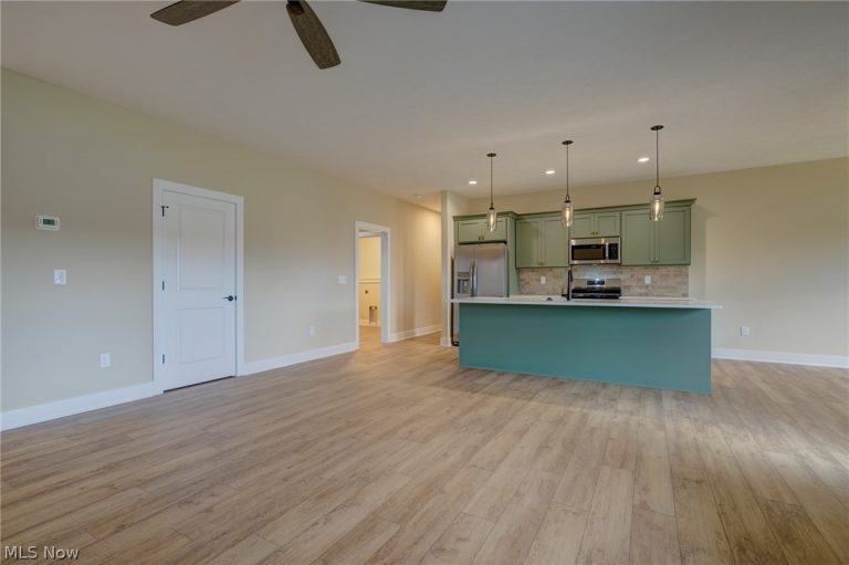 435 Granger Road, Medina, OH - Photo 5