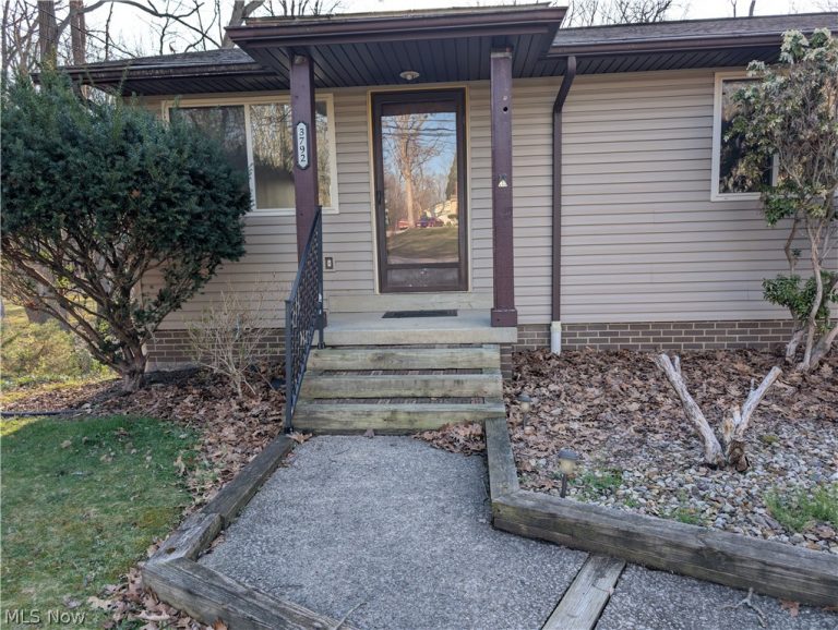 3792 Baumberger Road, Stow, OH, 44224