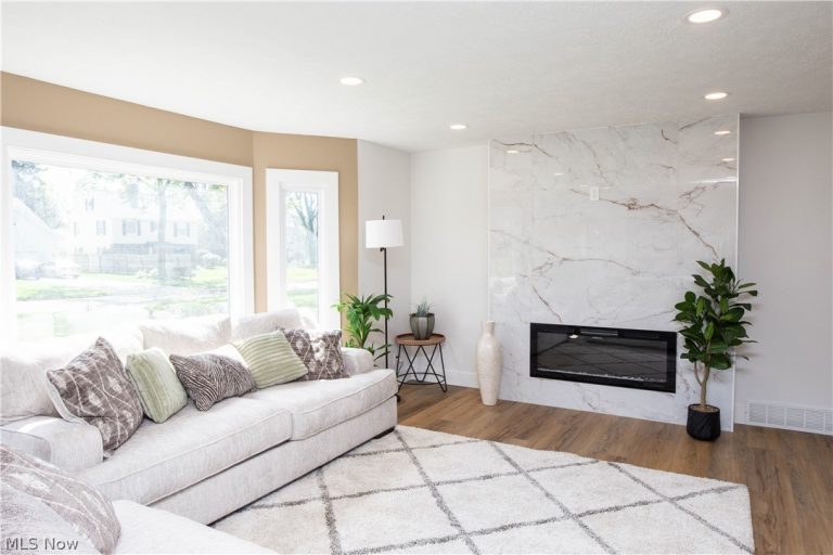 560 Mineola Avenue, Akron, OH - Photo 2