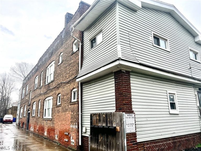 12420 Union Avenue, Cleveland, OH - Photo 2