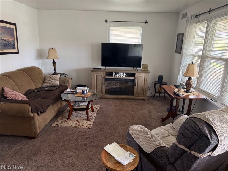 442 44th Street, Shadyside, OH - Photo 3