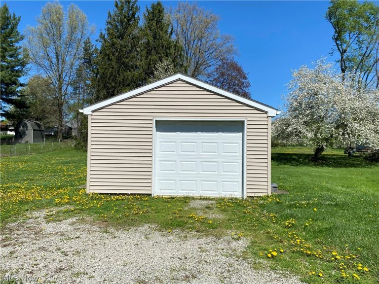 4138 Burkey Road, Austintown, OH - Photo 2