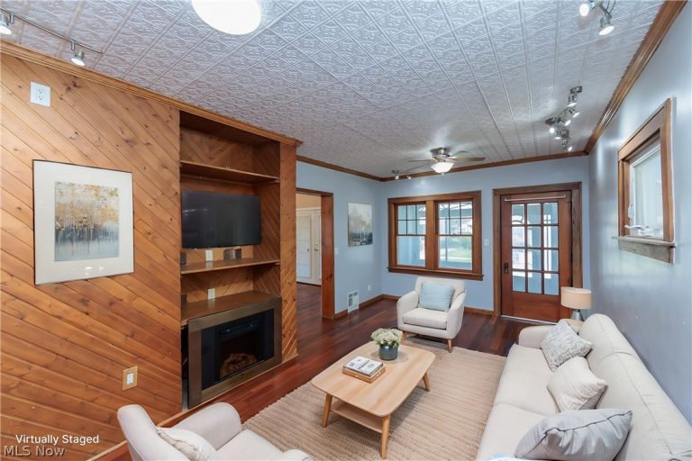 3563 97th Street, Cleveland, OH - Photo 2