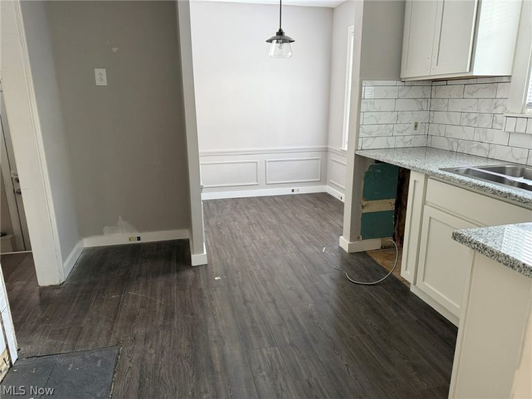 3531 Bainbridge Road, Cleveland Heights, OH - Photo 4