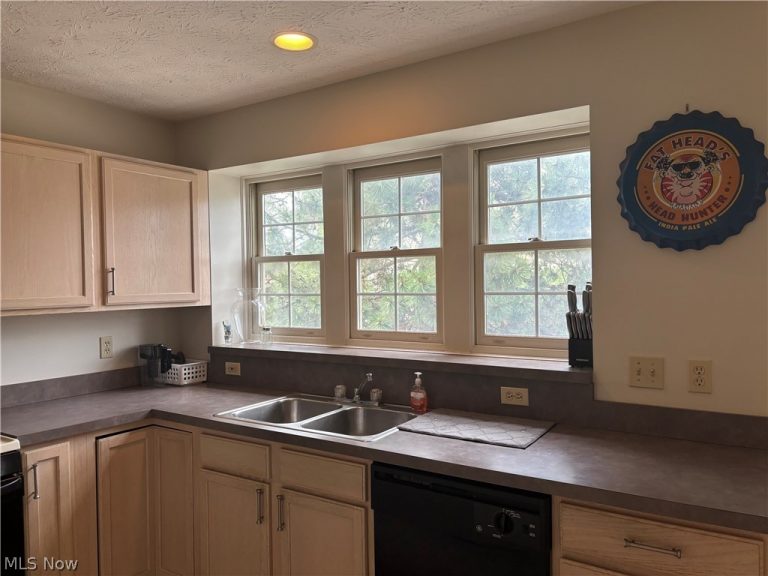 1944 82nd Street, Cleveland, OH - Photo 5