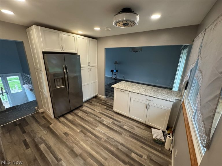 165 Dorland Avenue, Berea, OH - Photo 6