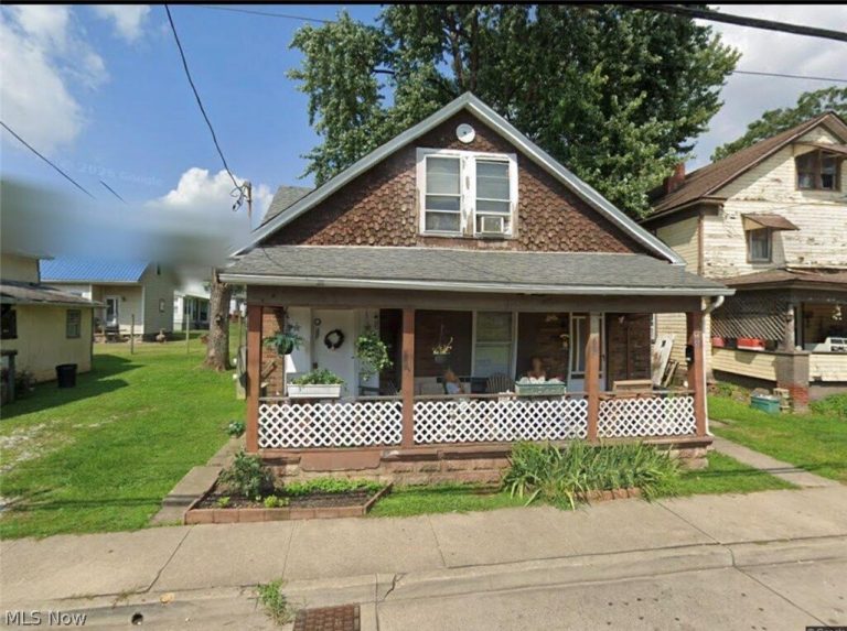 905 13th Street, Parkersburg, WV, 26101