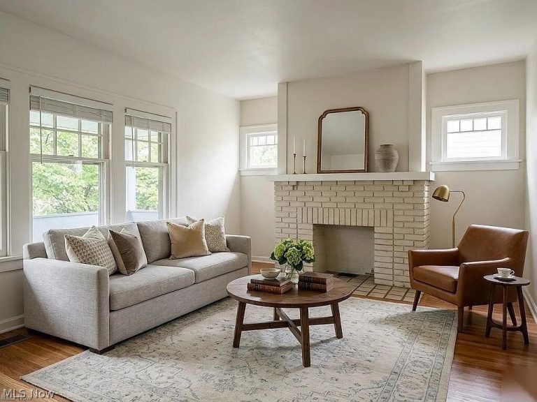 3141 Kensington Road, Cleveland Heights, OH - Photo 2