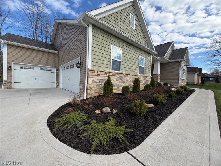 4858 Ashmont Avenue, Canton, OH - Photo 2