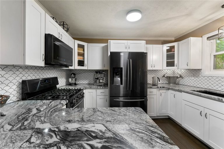 1363 Southeast Boulevard, Salem, OH - Photo 8